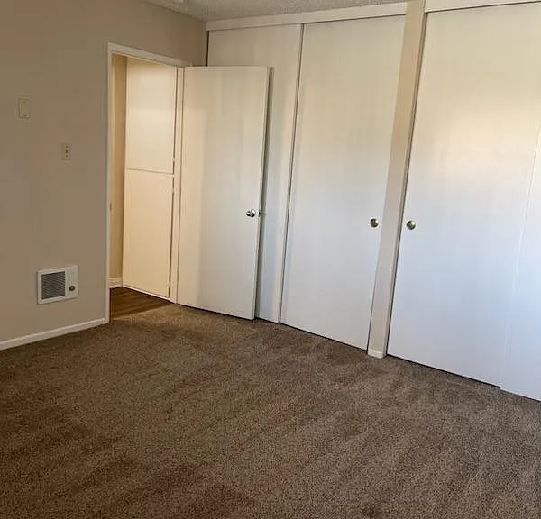4051 Elm Ave #4 — Photo 7