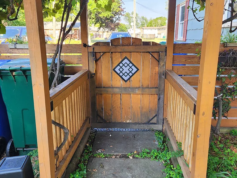 335 Woodend Rd — Photo 27
