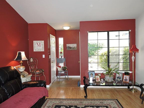 5th image of 2221 Country Villa Ct