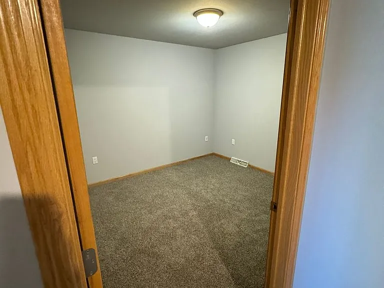 6711 Fairhaven Rd — Photo 19