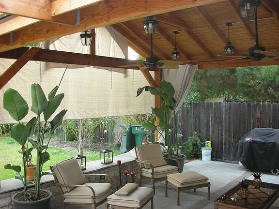 Lanai & BBQ Area