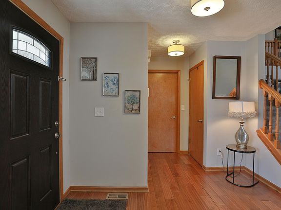 5th image of 457 Albion St