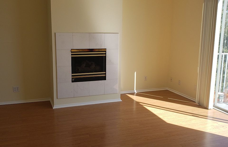 2nd image of 1512 S Wooster St