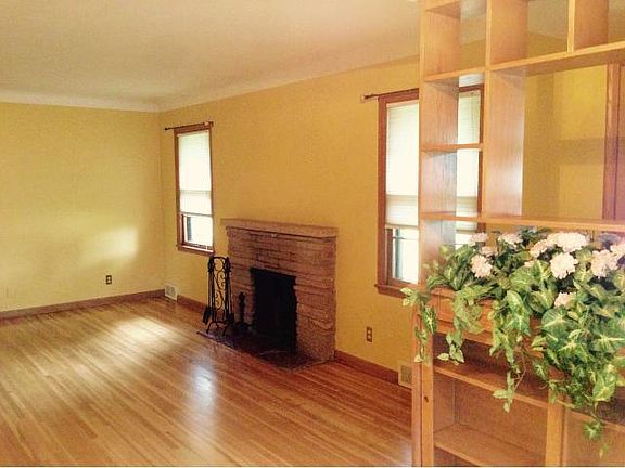 4th image of 7314 Columbus Ave