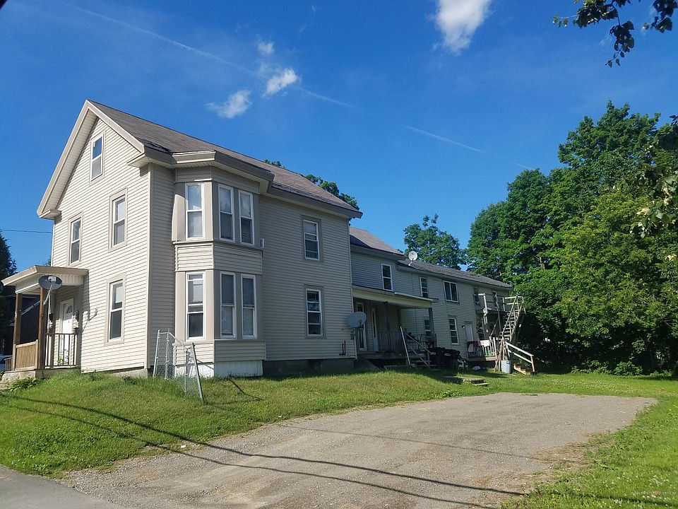 1st image of 427 Essex St