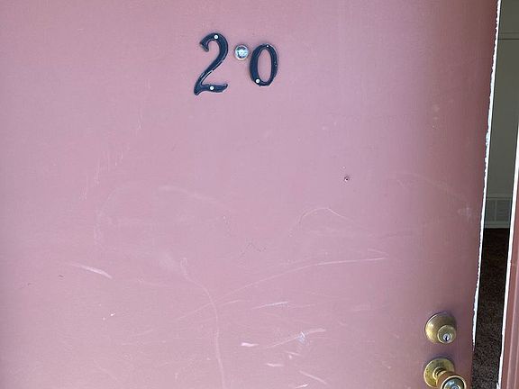 3rd image of 419 Vassar Dr SE Unit 20