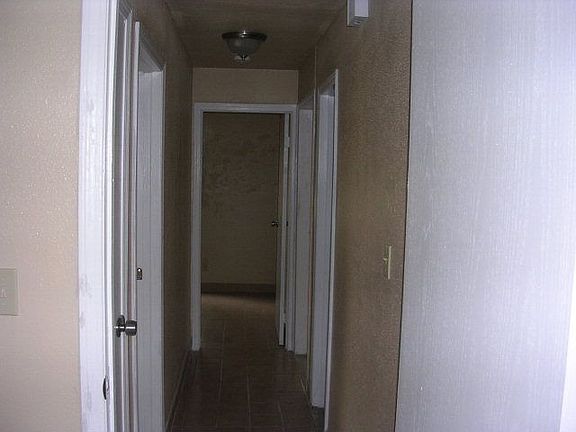 3rd image of 1861 Woodway Dr