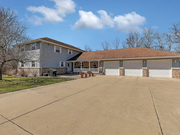 17425 Northwood Dr, Paynesville, MN 56362