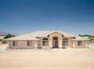 5577 Neola Dr, Oak Hills, CA 92344