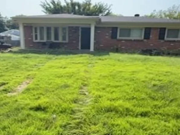 10714 Deshane Pl, Louisville, KY 40272