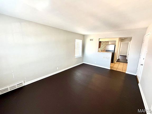 3rd image of 7307 Pasadena Blvd
