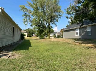 2403 Lafayette St, Saint Joseph, MO 64507