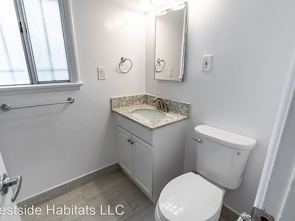 5th image of 7044 Lanewood Ave #34