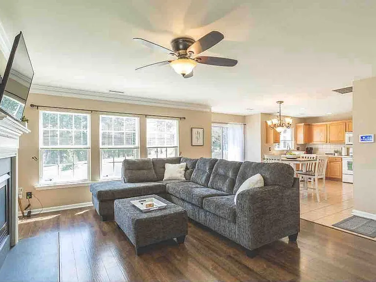 160 Solheim Ln — Photo 4