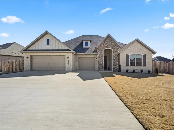 957 Budrio Ave, Tontitown, AR 72762