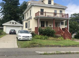 38 Oakdale St, Brockton, MA 02301