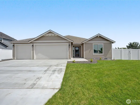 523 N Lessor Loop, Moses Lake, WA 98837