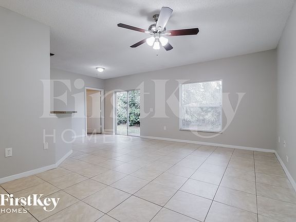 2nd image of 1205 Schumann Dr