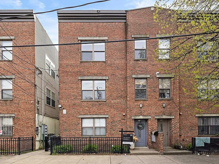 117 Logan Ave — Photo 18