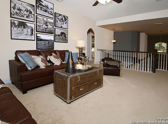 5th image of 2933 Sunridge Dr