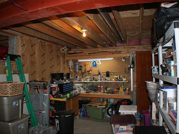 Storage/ workshop (bsmnt)