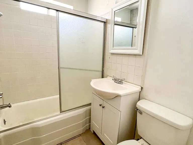 6570 Manzanita Ave — Photo 8