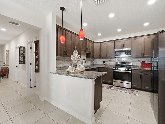 5th image of 6140 Spicewood Ln