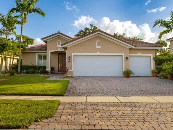 9340 Silent Oak Circle, West Palm Beach, FL 33411