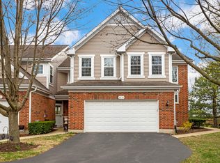 2078 Crossing Ct, Lombard, IL 60148