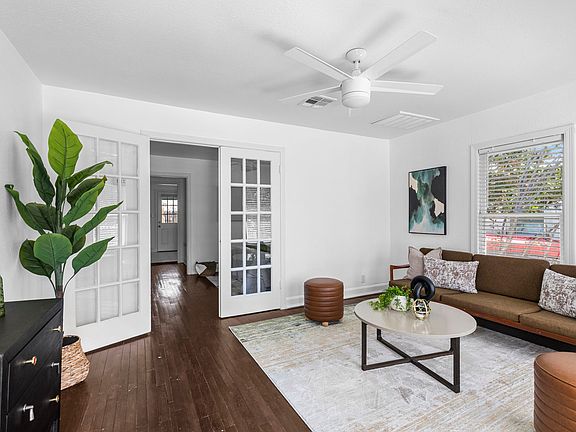 4th image of 906 Capitol Ct #1