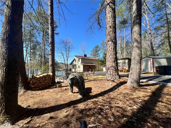 627 N Lake Dr, Salem, SC 29676