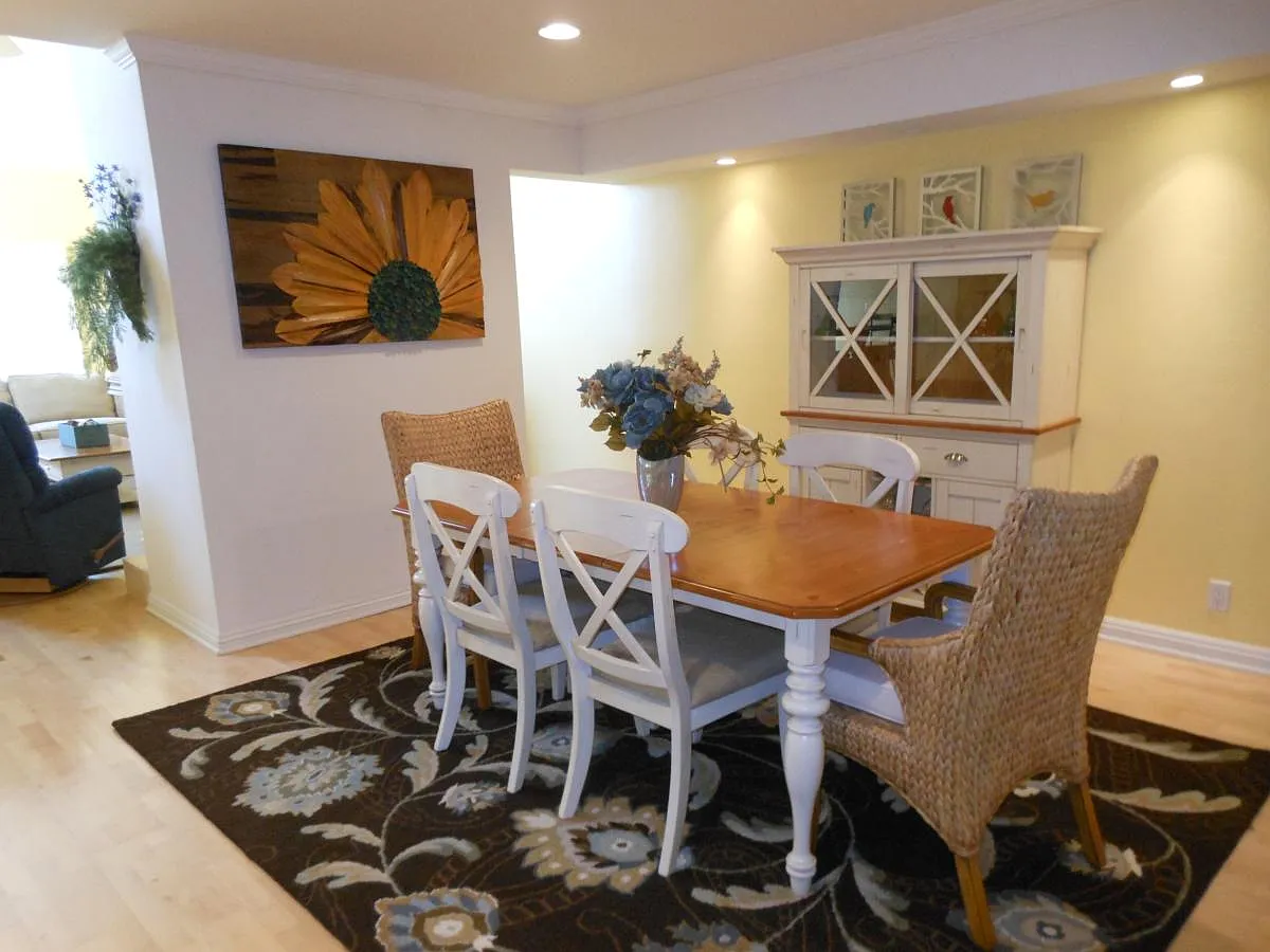 3 bed, 2100 sqft, $6,500 — Photo 2