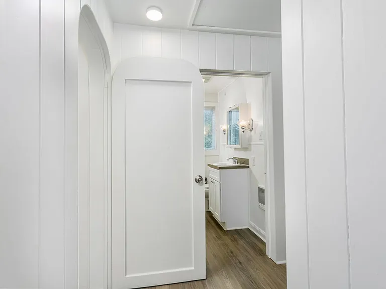 2125 S Adams St — Photo 20