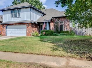 4931 S Oak Ave, Broken Arrow, OK 74011
