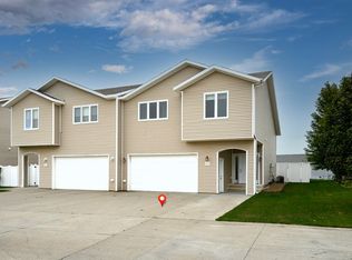 1720 Calgary Loop, Bismarck, ND 58503