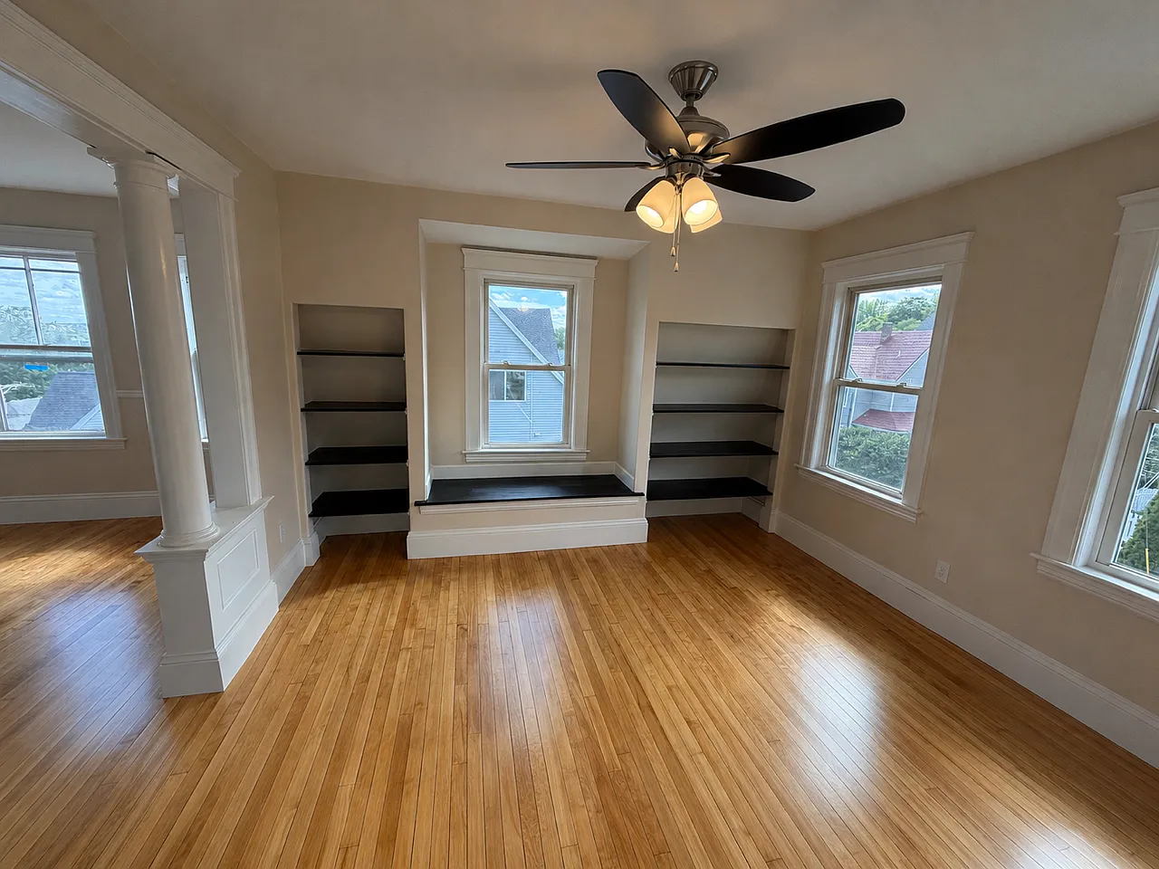 2 bed, 1300 sqft, $2,100 — Photo 1