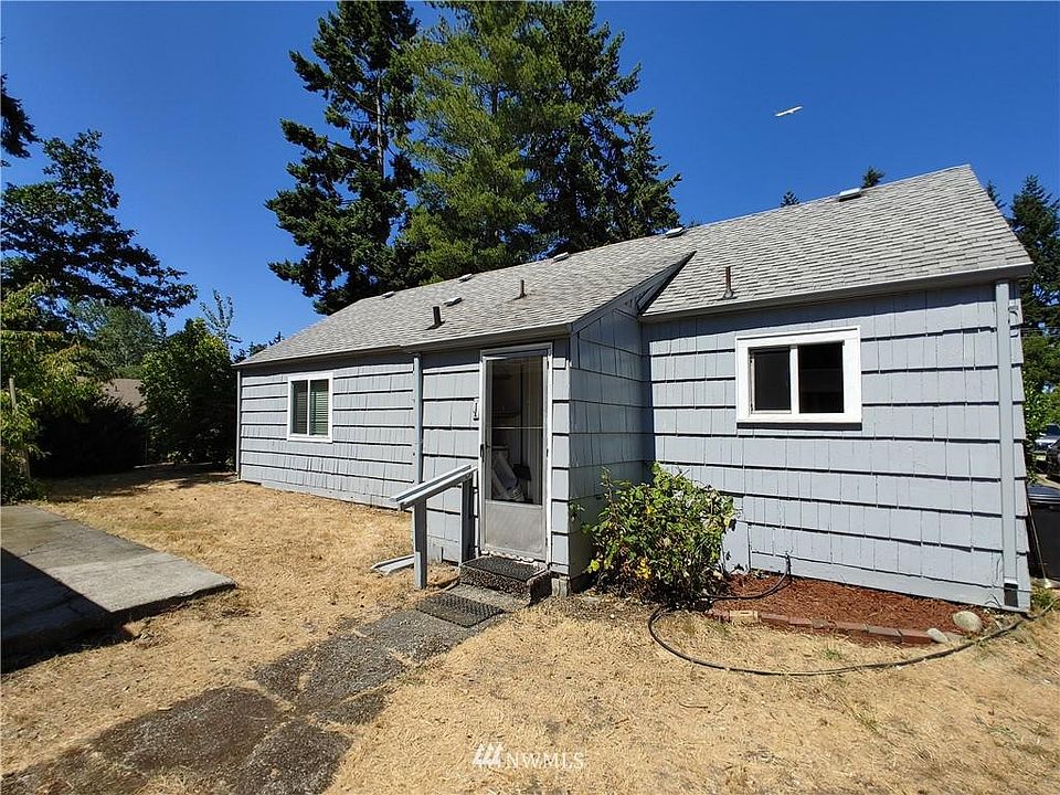 1st image of 1624 100th Street Ct S