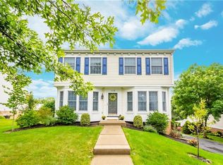 115 Amberwoods Dr, Canonsburg, PA 15317