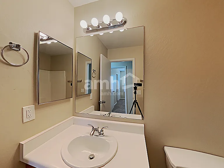 10460 E Obispo Ave — Photo 18