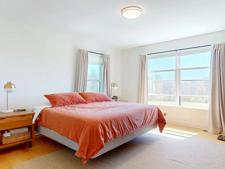 1100 Snyder Hill Rd — Photo 15