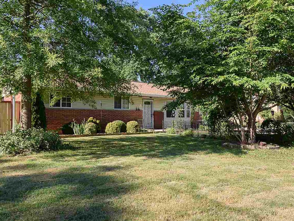 1st image of 6320 Sheri Dr NW