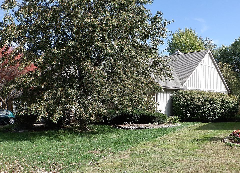 2nd image of 500 Settlers Ln