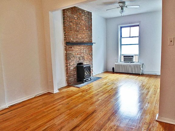 3rd image of 315 President St #3