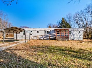 27876 Maple St, Seligman, MO 65745