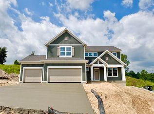 5937 Valley Point Dr SE, Caledonia, MI 49316