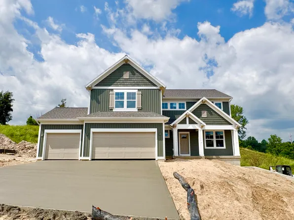 5937 Valley Point Dr SE, Caledonia, MI 49316