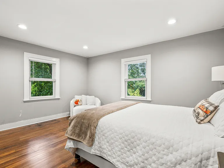 20 Elk Ave — Photo 31