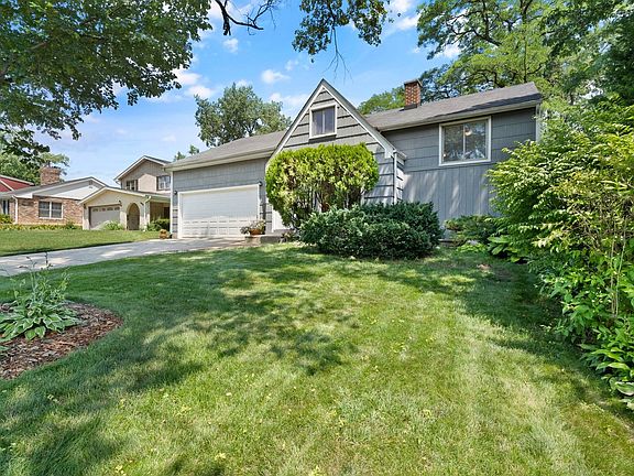 2nd image of 4827 Woodward Ave