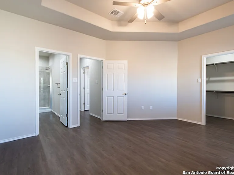 602 Grayson Ln — Photo 10