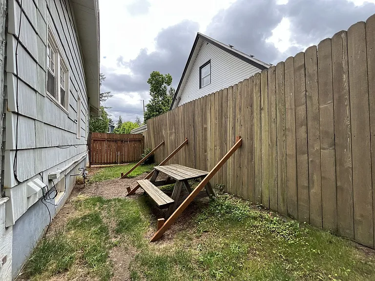 5619 NE 26th Ave — Photo 43